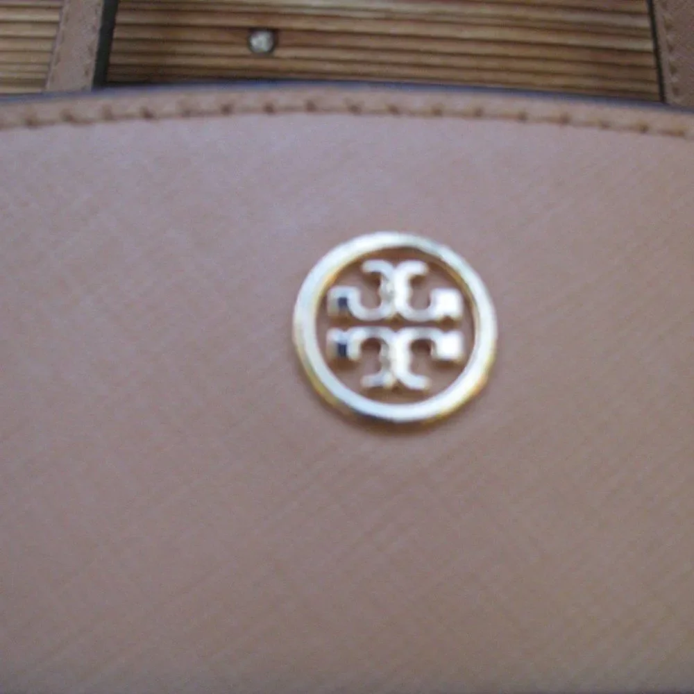 Tory Burch Robinson Small Tan Cardamom Bag Tote